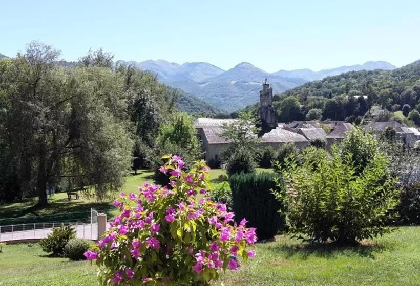 ホテル Auberge Audressein