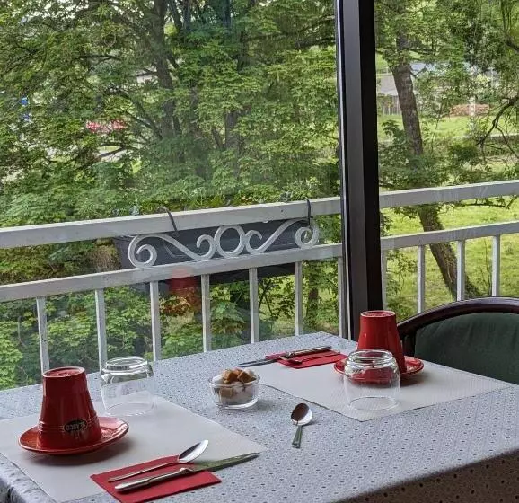 ホテル Auberge Audressein