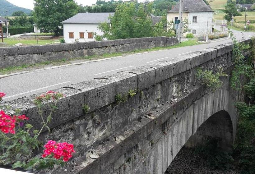 هتل Auberge Audressein