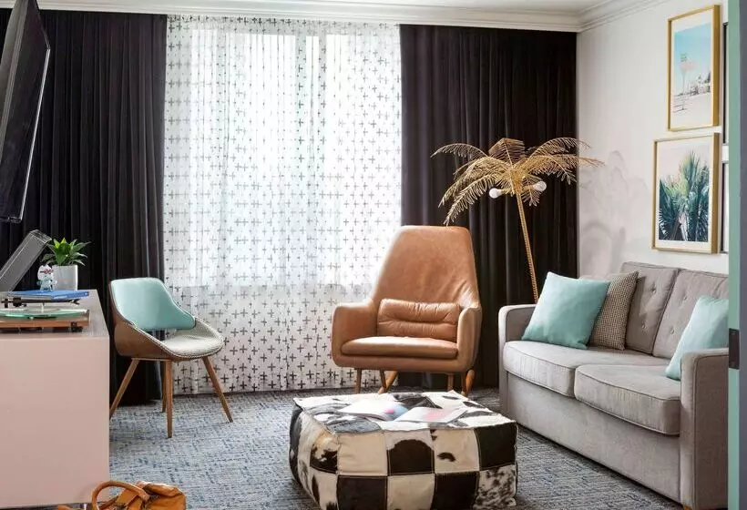 ホテル Belmont Vancouver Mgallery