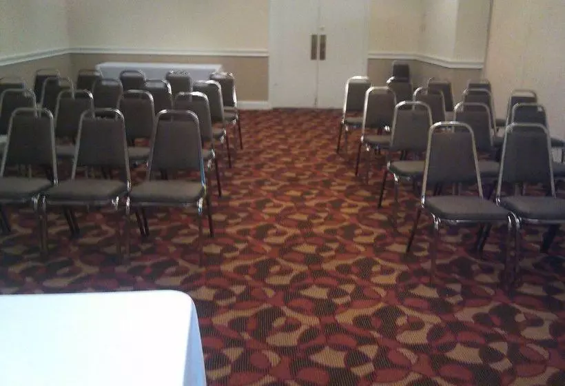 ホテル Days Inn By Wyndham Birmingham Al