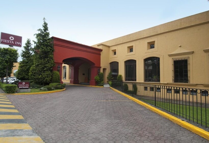 בית מלון כפרי Fiesta Inn Toluca Tollocan