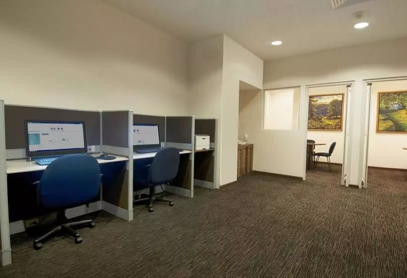 Hotel Fiesta Inn Toluca Tollocan