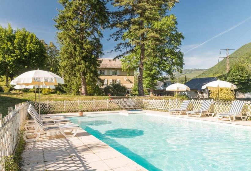 فندق Hôtel Du Val D Aure