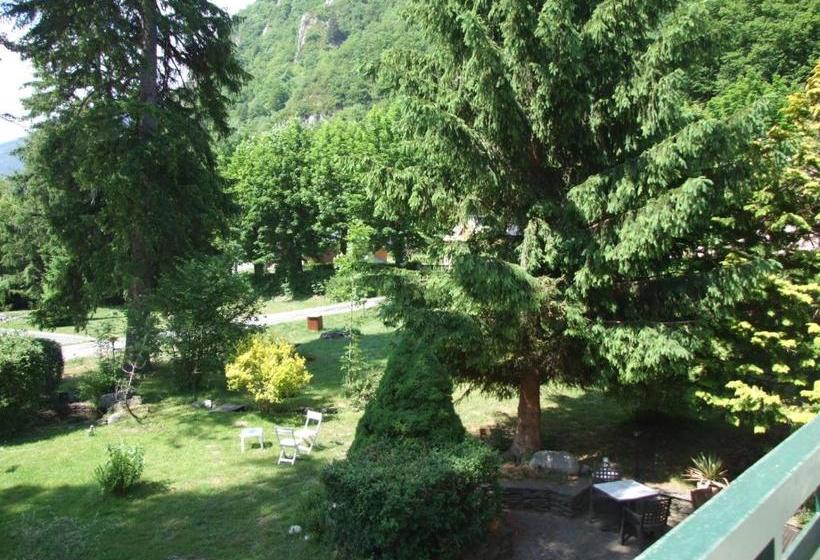 فندق Hôtel Du Val D Aure