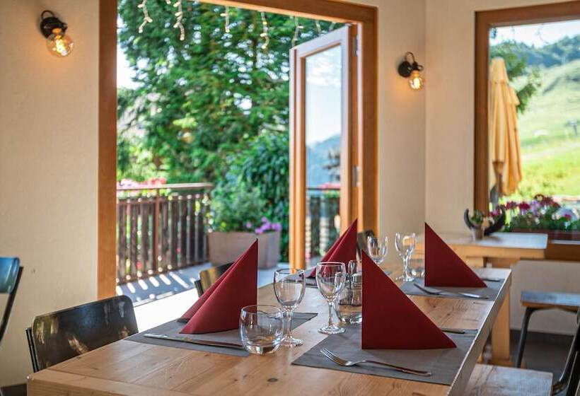 Отель Hôtel Le Christania