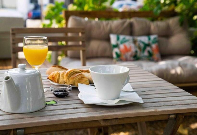 酒店 Hôtel Val Flores Logis