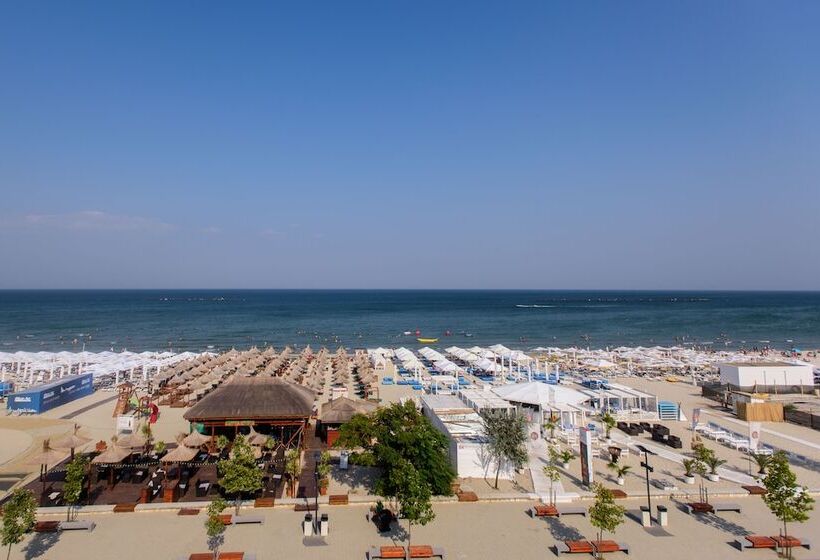 فندق Iaki Conference & Spa