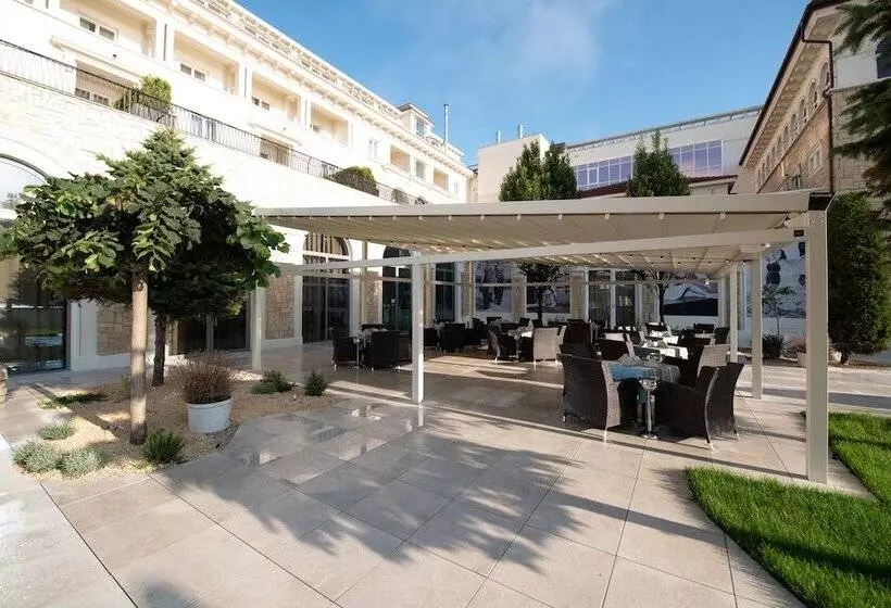 호텔 Iaki Conference & Spa