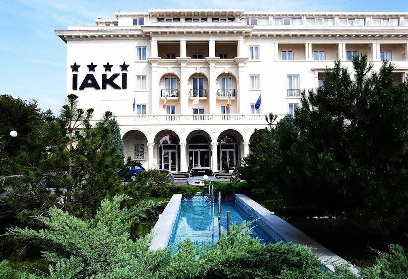 فندق Iaki Conference & Spa