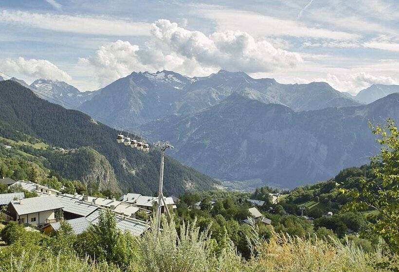 Отель Le Castillan