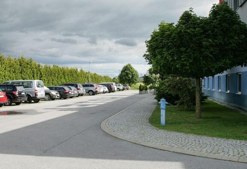 Lifehotel Vienna Airport