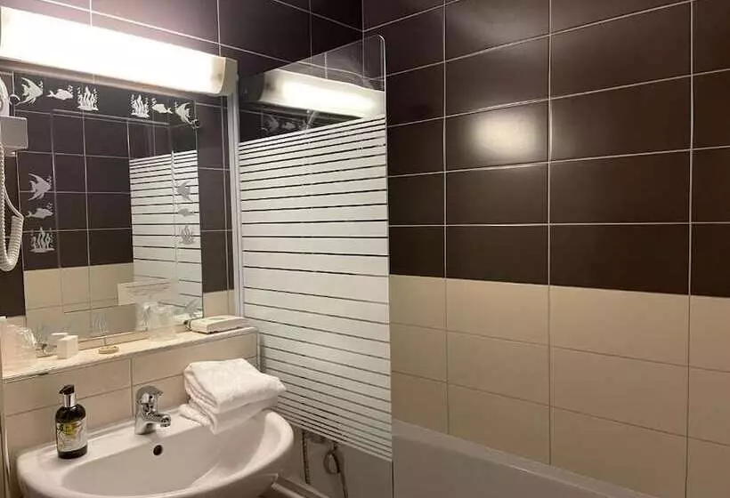 Otel Logis Hôtel De La Tête Noire