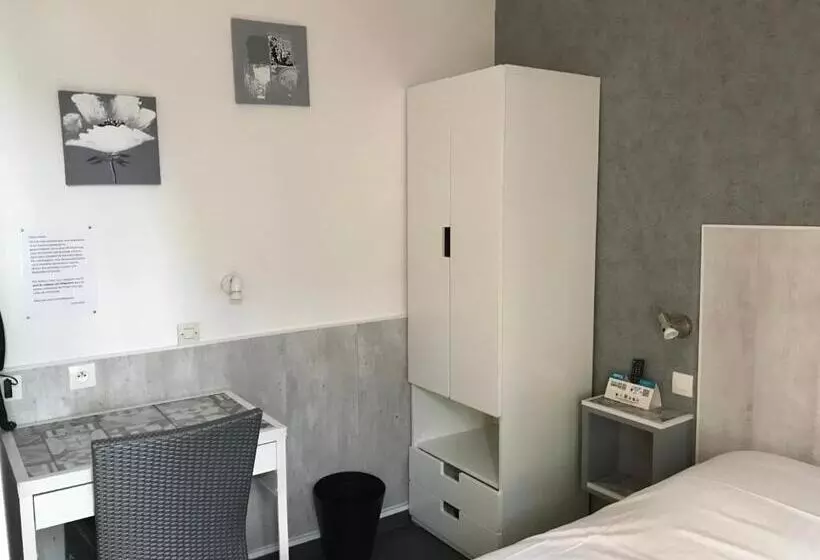 Отель Logis Le Neptune Hôtel & Restaurant