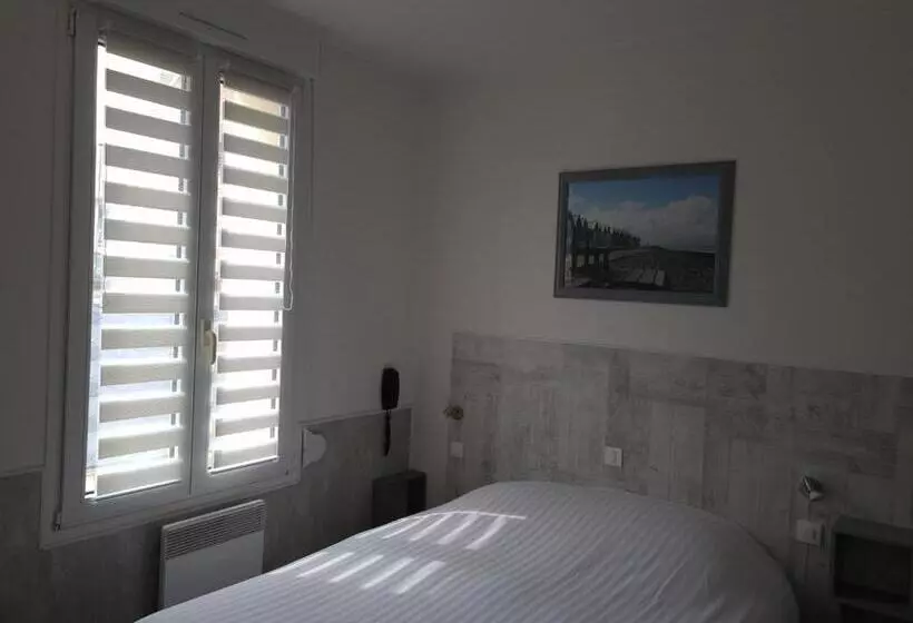 Отель Logis Le Neptune Hôtel & Restaurant