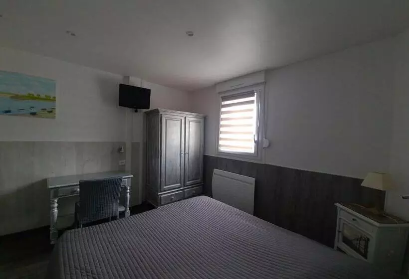 Отель Logis Le Neptune Hôtel & Restaurant