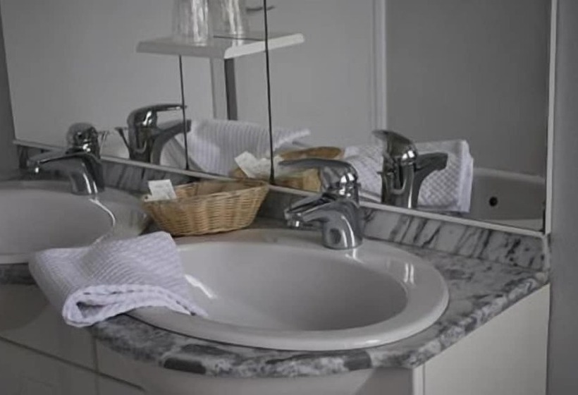 בית מלון כפרי Logis Hôtel & Restaurant Le Normandie