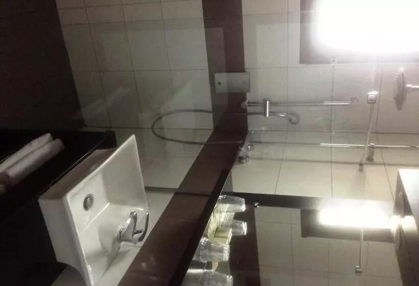 호텔 Logis Le Pont De Champ