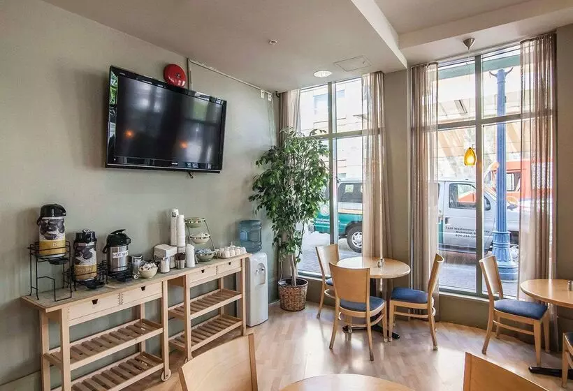 Quality Hotel Airport South