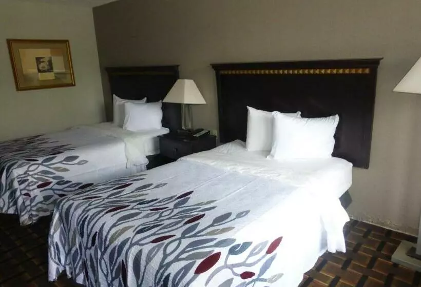 호텔 Red Roof Inn Evergreen