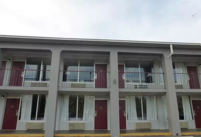 호텔 Red Roof Inn Evergreen