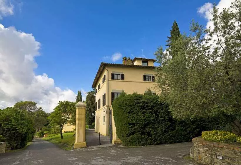 Отель Relais Villa Monte Solare Wellness & Spa