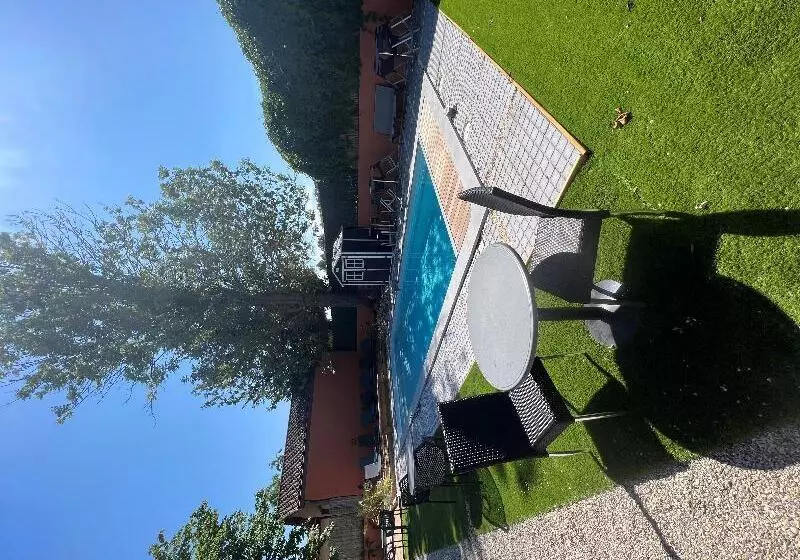 Logis Hotel Restaurant Saint Romain