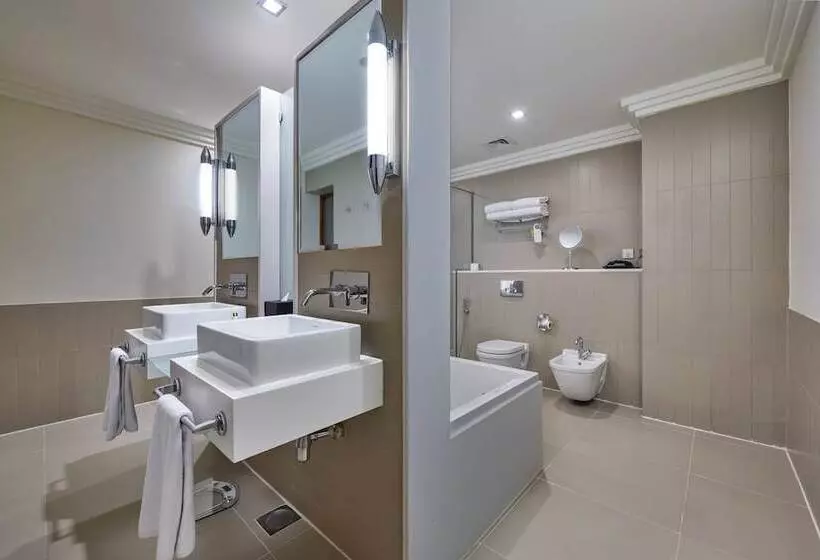 Millennium Airport Hotel Dubai