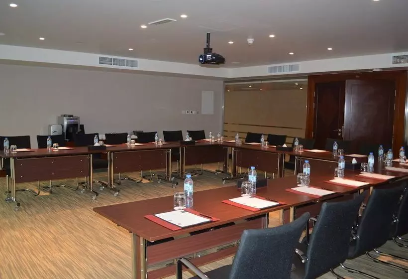 Millennium Airport Hotel Dubai