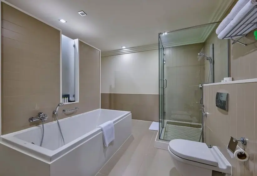 Millennium Airport Hotel Dubai
