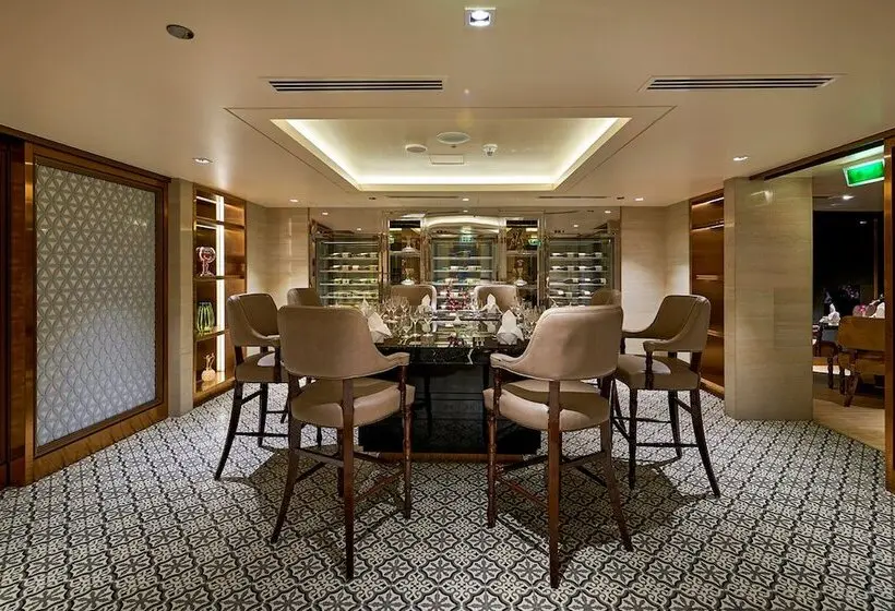 Millennium Airport Hotel Dubai