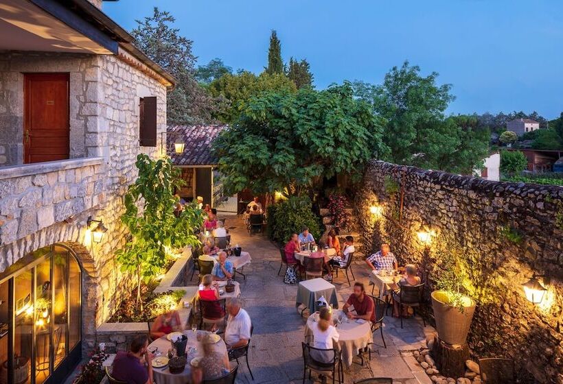 Logis Auberge Les Murets Hotel Restaurant Spa