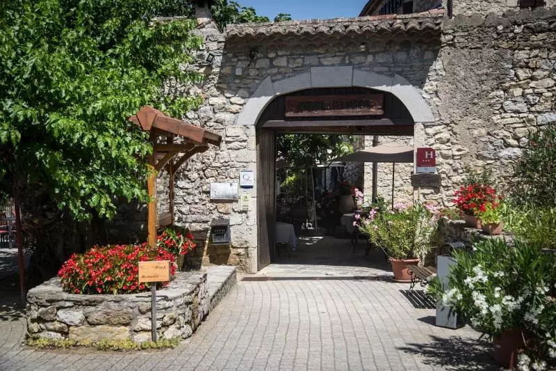 Logis Auberge Les Murets Hotel Restaurant Spa