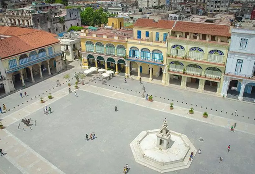 Hotelli Beltrán de Santa Cruz