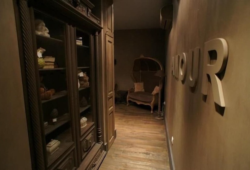 ホテル Hôtel De La Tour