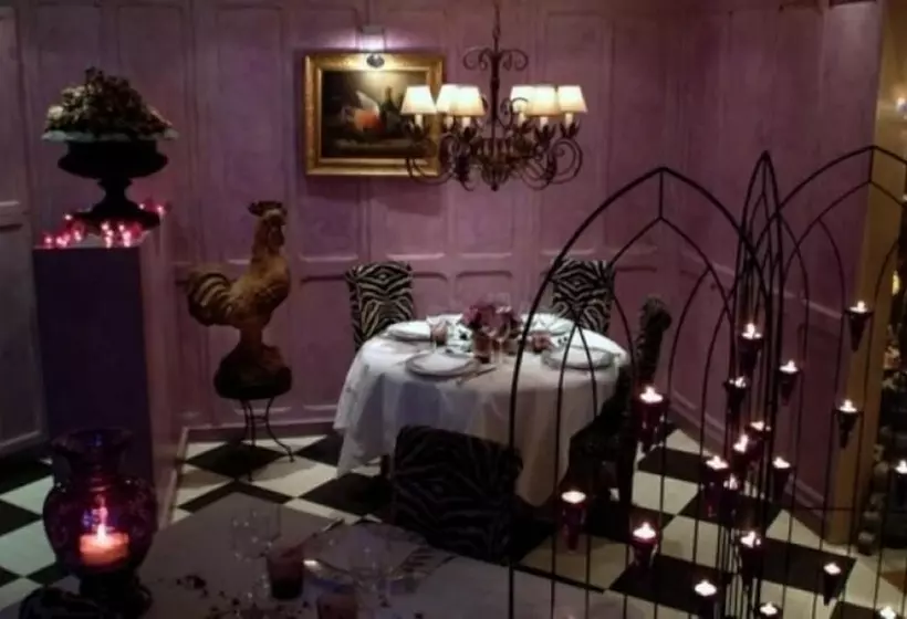 ホテル Hôtel De La Tour