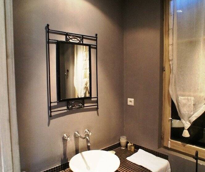 ホテル Hôtel De La Tour