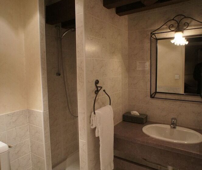 ホテル Hôtel De La Tour