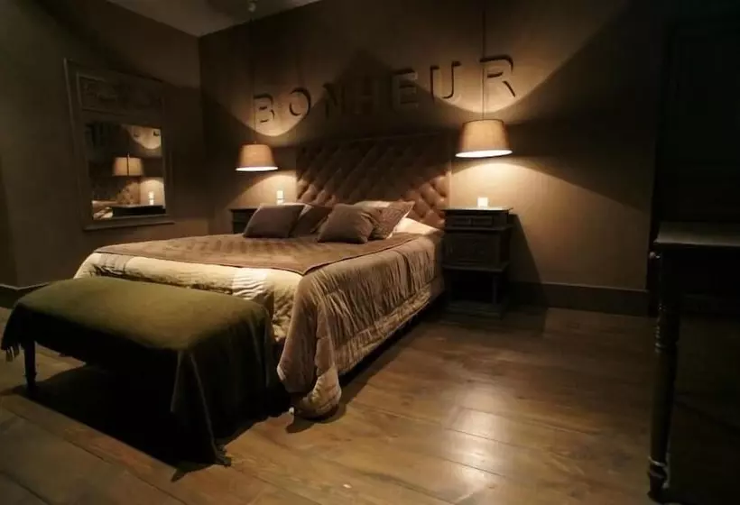 ホテル Hôtel De La Tour