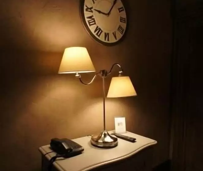 ホテル Hôtel De La Tour