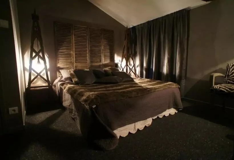 ホテル Hôtel De La Tour