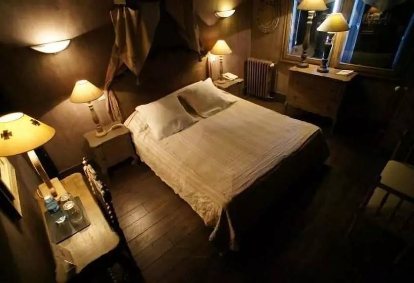 ホテル Hôtel De La Tour