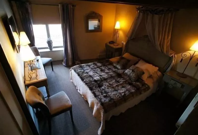 ホテル Hôtel De La Tour