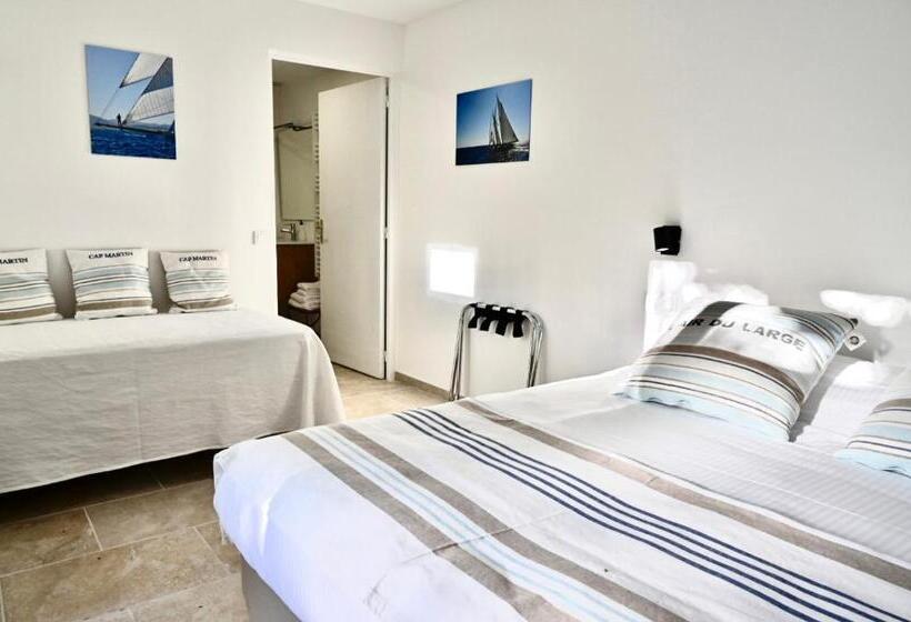 هتل Hôtel La Petite Bohème