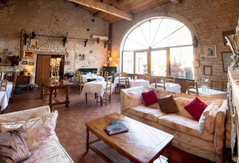 Otel Karina