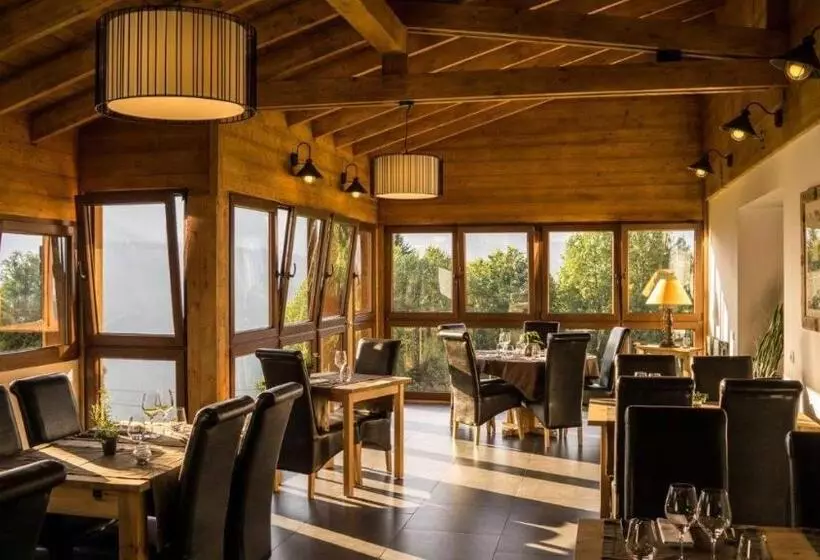 Отель Le Caprice Des Neiges