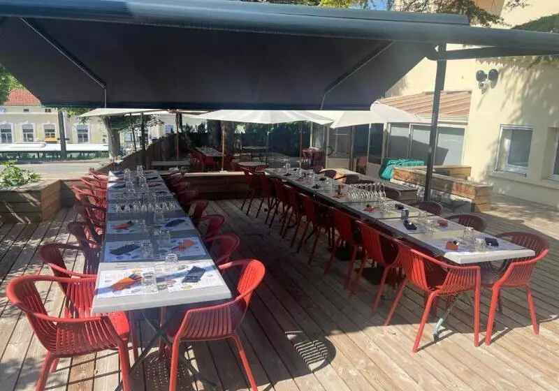 Logis Hotel & Restaurant Le Carnot