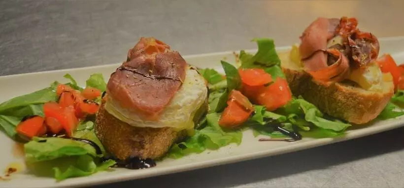 Logis Hotel & Restaurant Le Carnot