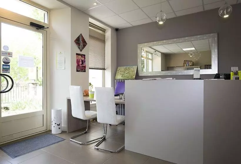 Logis Hotel & Restaurant Le Carnot