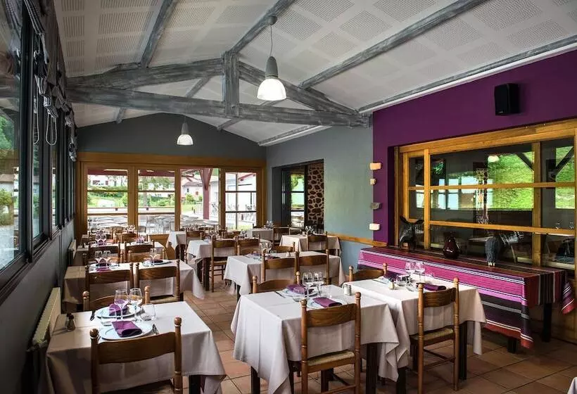 فندق Logis Hôtel Andreinia & Cabanes